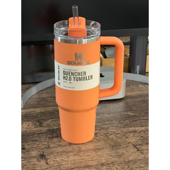 STANLEY Quencher Tumbler Target Exclusive Fusion Coral 30 oz - Picture 1 of 8